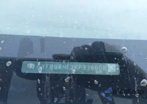 2019 Toyota Corolla Le from USA, damaged, VIN 5YFBURHE2KP938608